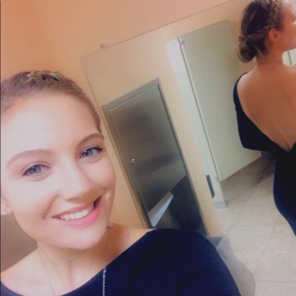 Meet your Posher, Amanda